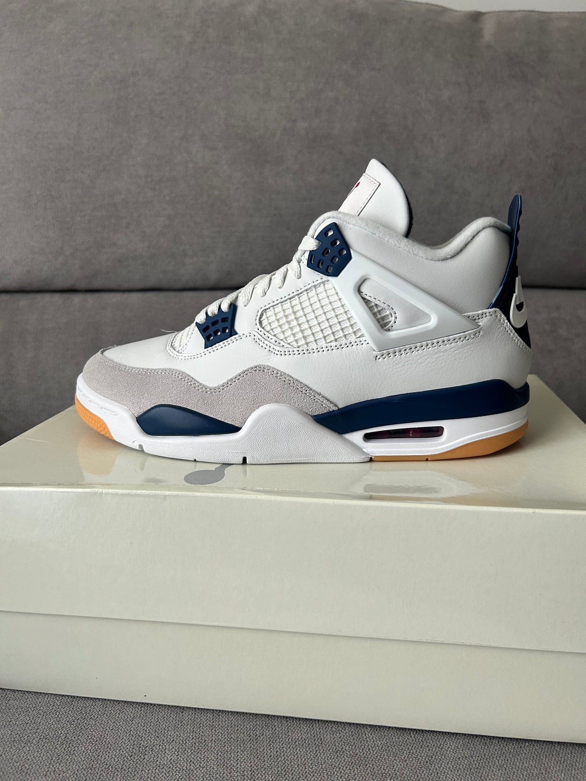 JORDAN 4 RETRO X NIKE SB NAVY