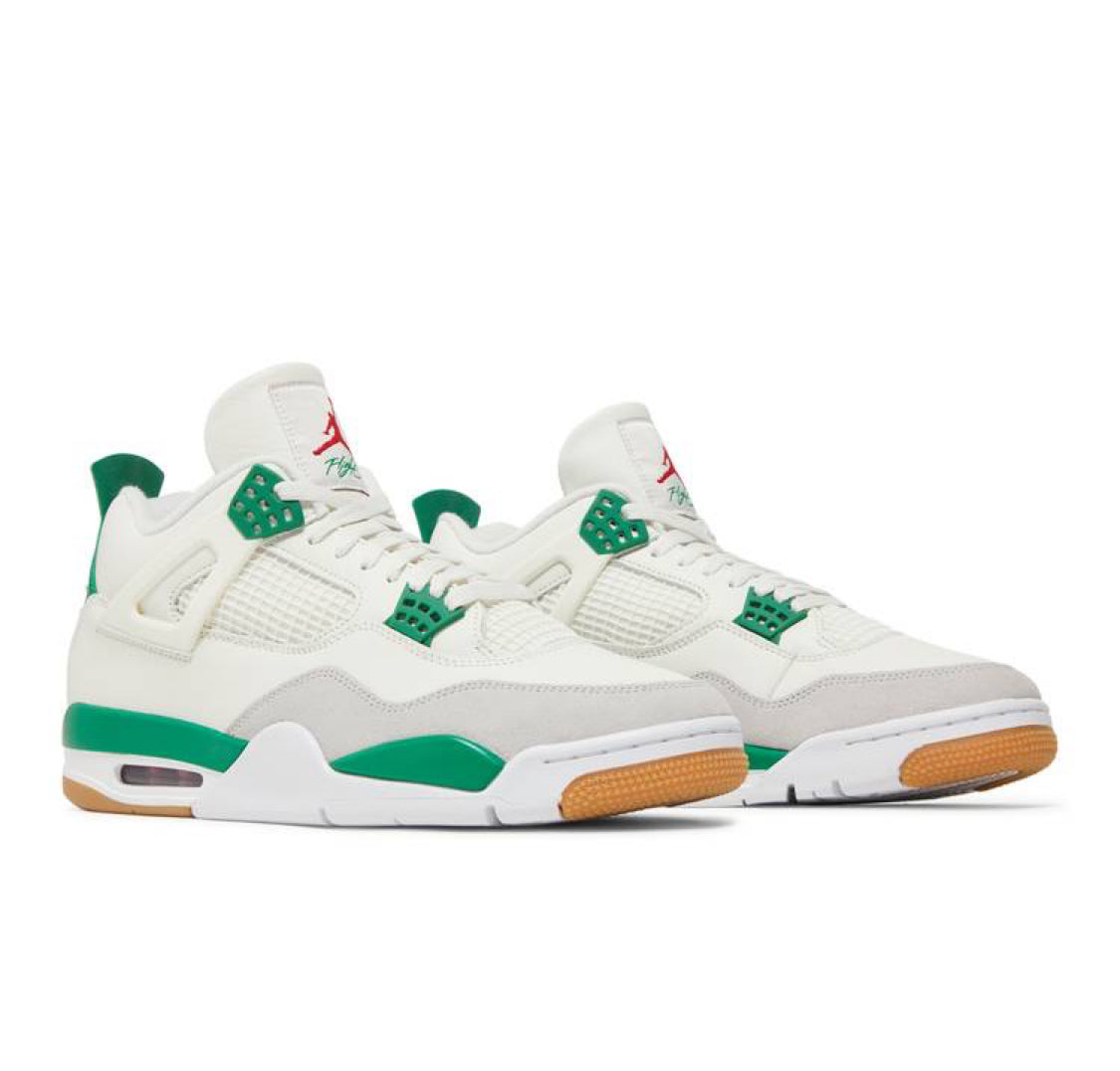 Jordan 4 Retro SB “Pine Green” 2023